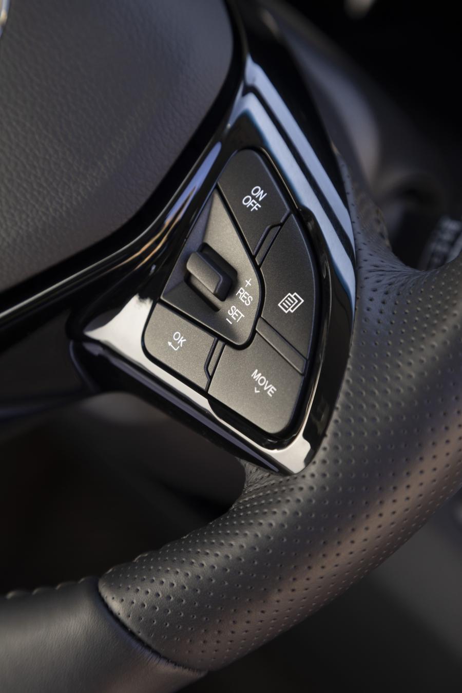 Детали интерьера SsangYong Tivoli Ultimate 2020 года  (UK) (фото 55 из 63)